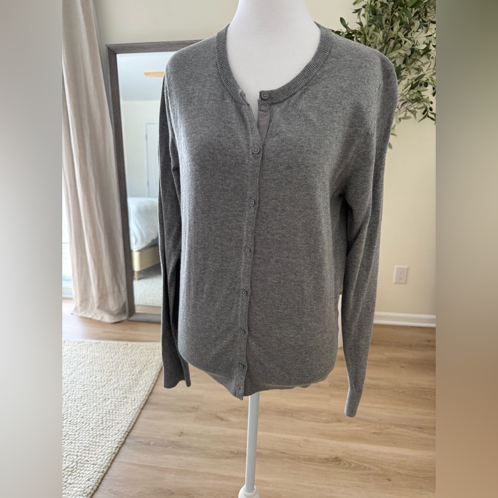Banana Republic Gray Women's Cardigan Sweater